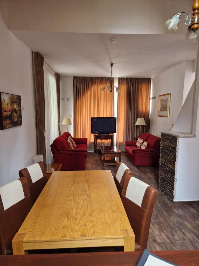 Vila Pinul Si Mesteacanul Poiana Brasov Exterior photo